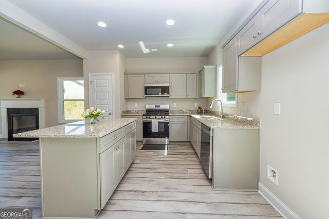 131 Hunts Mill Circle, Griffin, GA 30224