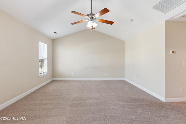 1800 Fox Den Way 4, Greenville, NC 27858