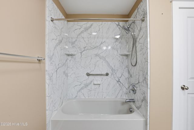 1800 Fox Den Way 4, Greenville, NC 27858