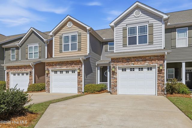 1800 Fox Den Way 4, Greenville, NC 27858