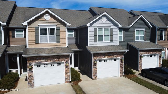 1800 Fox Den Way 4, Greenville, NC 27858