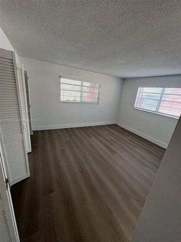 22605 SW 66th Avenue 403, Boca Raton, FL 33428