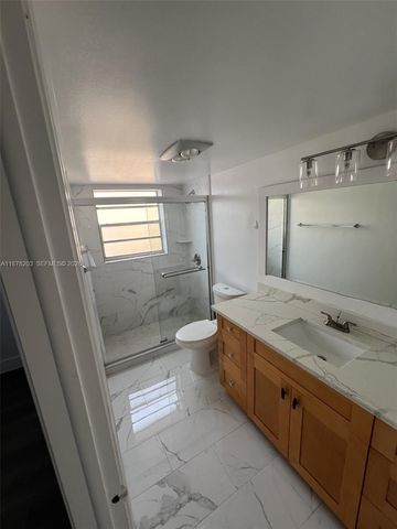 22605 SW 66th Avenue 403, Boca Raton, FL 33428