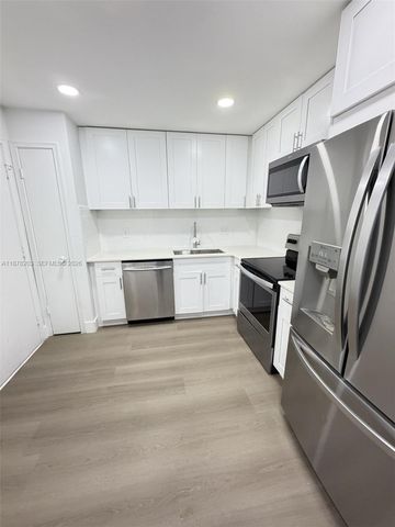 22605 SW 66th Avenue 403, Boca Raton, FL 33428
