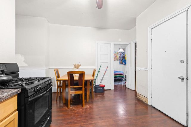 3058 N Richards STREET, Milwaukee, WI 53212