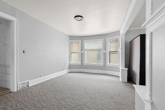 3058 N Richards STREET, Milwaukee, WI 53212