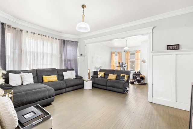 3058 N Richards STREET, Milwaukee, WI 53212