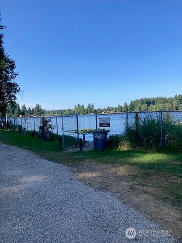 2912 Scotlac Drive SW, Olympia, WA 98512
