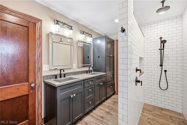 8305 Columbiana Canfield Road, Canfield, OH 44406