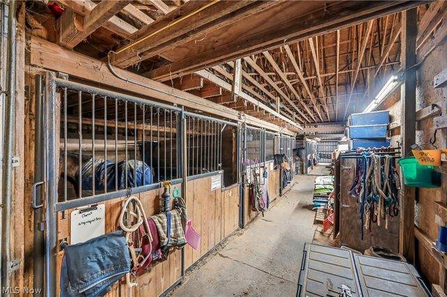 8305 Columbiana Canfield Road, Canfield, OH 44406