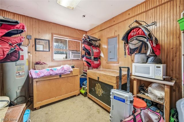 8305 Columbiana Canfield Road, Canfield, OH 44406