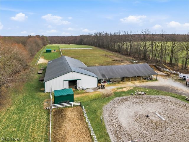 8305 Columbiana Canfield Road, Canfield, OH 44406