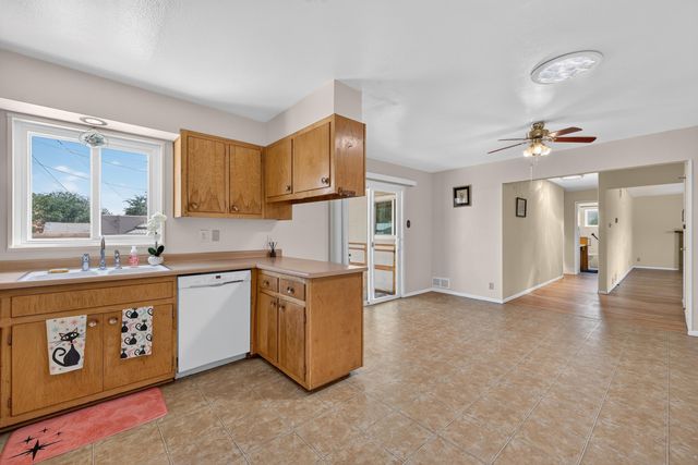 9400 Shoshone Road NE, Albuquerque, NM 87111