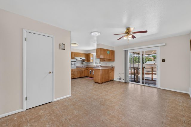 9400 Shoshone Road NE, Albuquerque, NM 87111