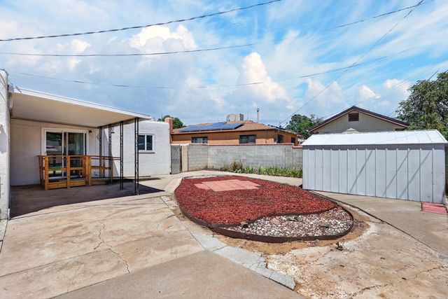 9400 Shoshone Road NE, Albuquerque, NM 87111