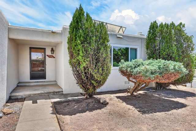 9400 Shoshone Road NE, Albuquerque, NM 87111