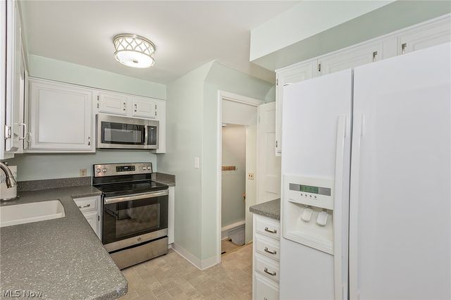 5164 Spencer Road, Lyndhurst, OH 44124