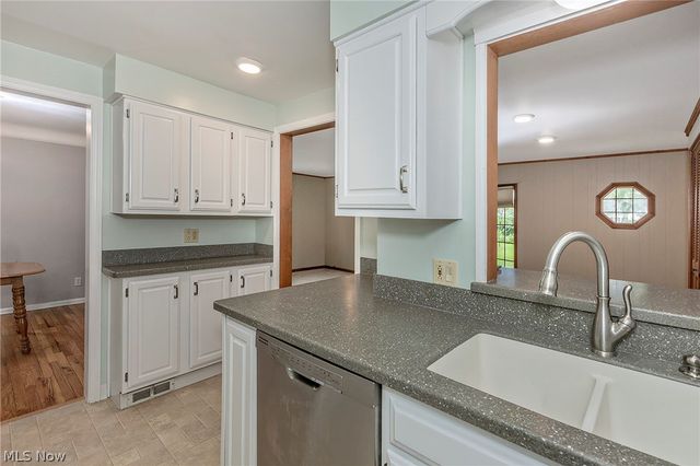 5164 Spencer Road, Lyndhurst, OH 44124