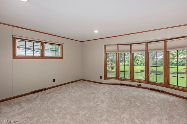 5164 Spencer Road, Lyndhurst, OH 44124