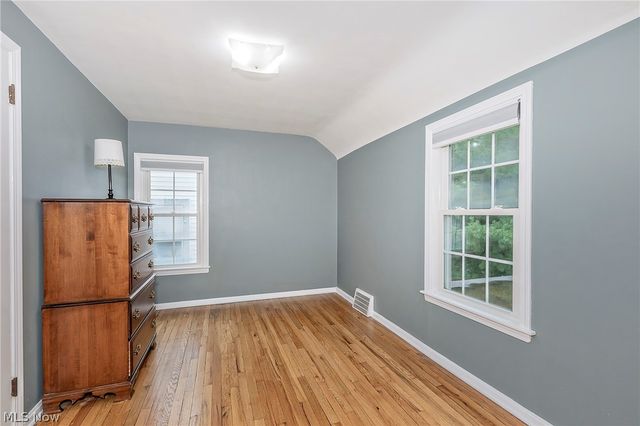 5164 Spencer Road, Lyndhurst, OH 44124