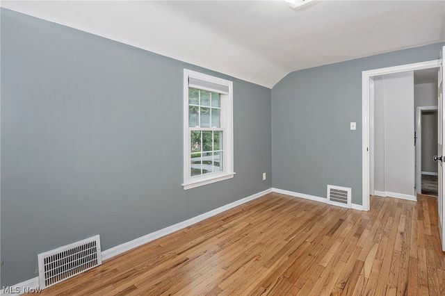 5164 Spencer Road, Lyndhurst, OH 44124