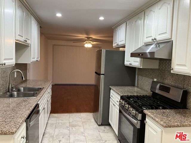 3428 Del Amo Boulevard, Torrance, CA 90503