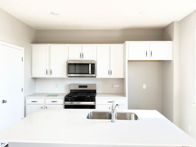 927 Redfield Circle, Delano, MN 55328