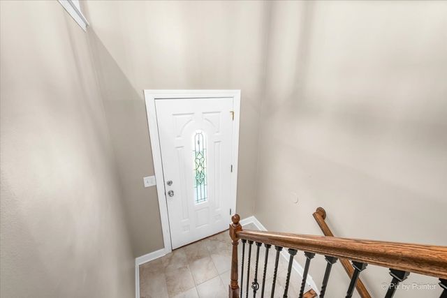6122 Pleasant View Road, Cary, IL 60013