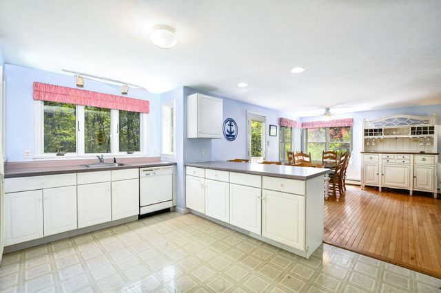 20 Old Kenyon Road, East Falmouth, MA 02536