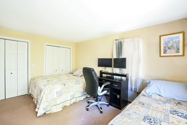 20 Old Kenyon Road, East Falmouth, MA 02536