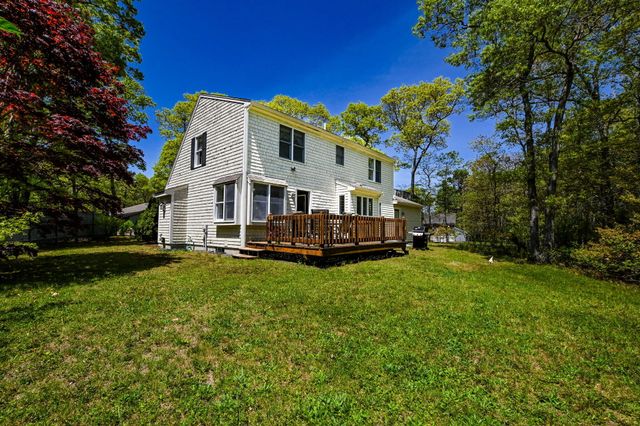 20 Old Kenyon Road, East Falmouth, MA 02536