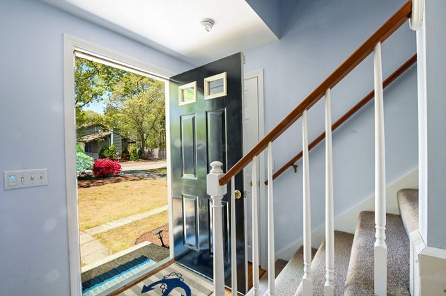 20 Old Kenyon Road, East Falmouth, MA 02536