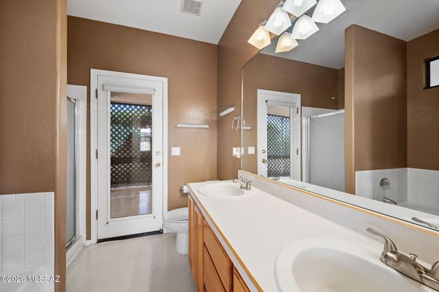 1236 W Crystal Palace Place, Tucson, AZ 85737