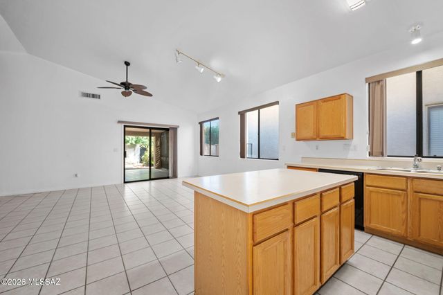 1236 W Crystal Palace Place, Tucson, AZ 85737