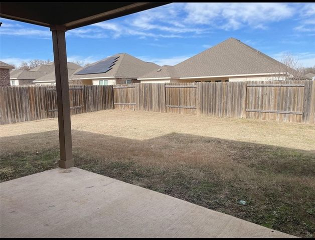 2417 Fall Leaf Court, Denton, TX 76209