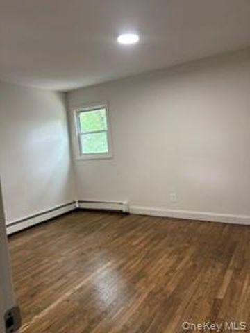 84 N 17th Street, Wheatley Heights, NY 11798
