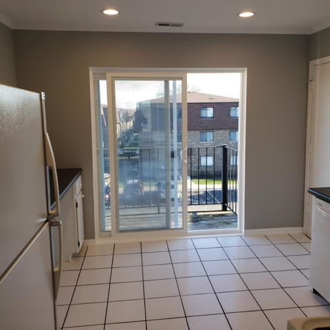 9315 HAMILTON Court F, Des Plaines, IL 60016