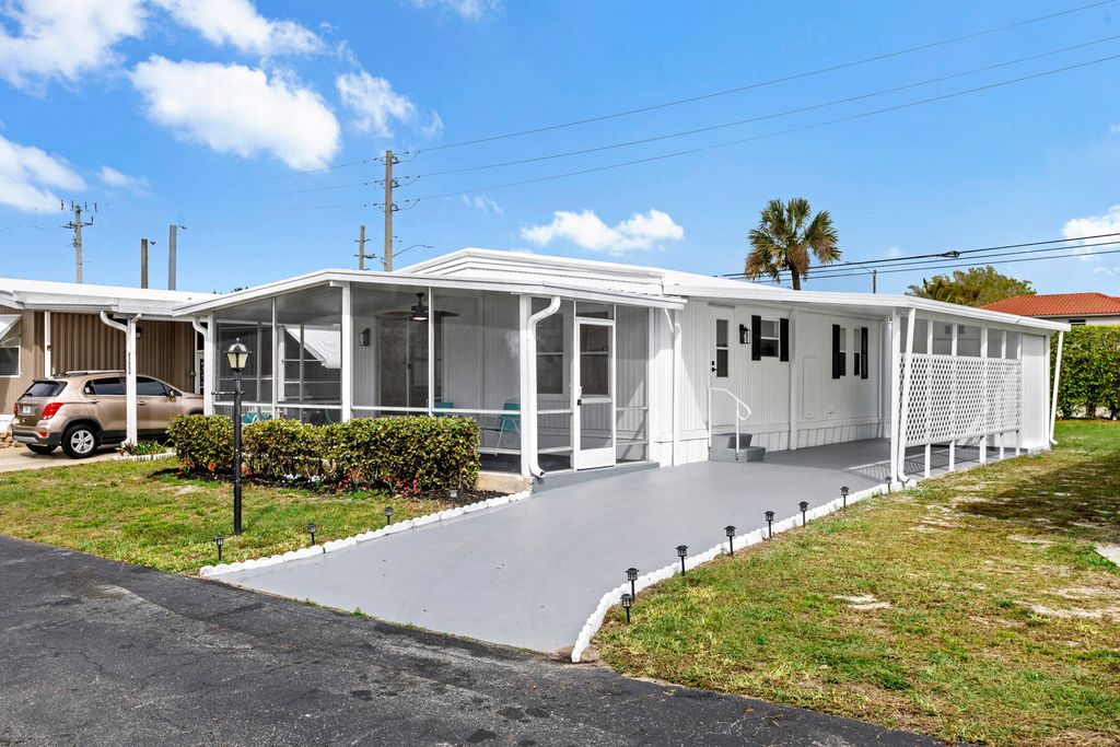 57003 Antilles Bay, Boynton Beach, FL 33436