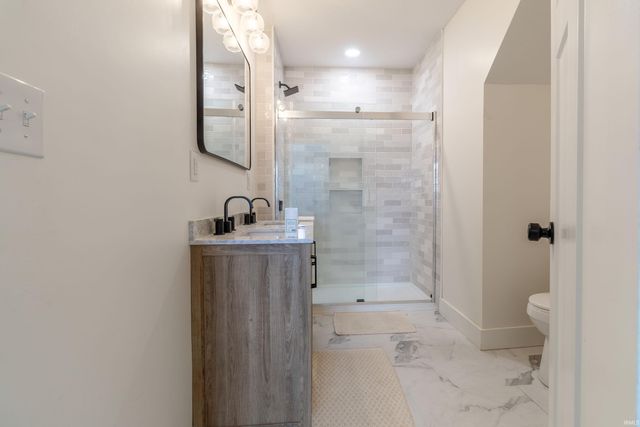 1526 11th Street, Bedford, IN 47421