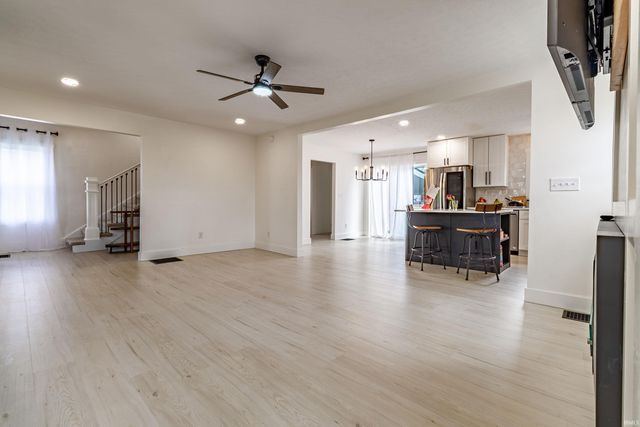 1526 11th Street, Bedford, IN 47421