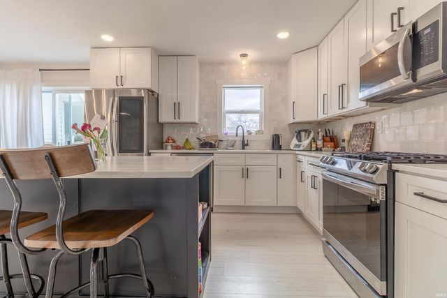 1526 11th Street, Bedford, IN 47421