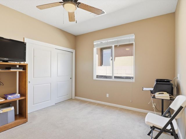 470 Zuni River Circle SW, Los Lunas, NM 87031