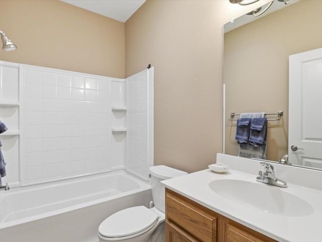 470 Zuni River Circle SW, Los Lunas, NM 87031