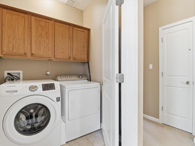 470 Zuni River Circle SW, Los Lunas, NM 87031