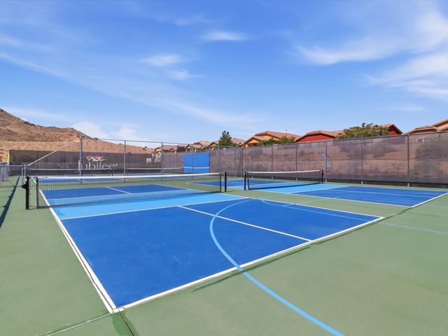 470 Zuni River Circle SW, Los Lunas, NM 87031
