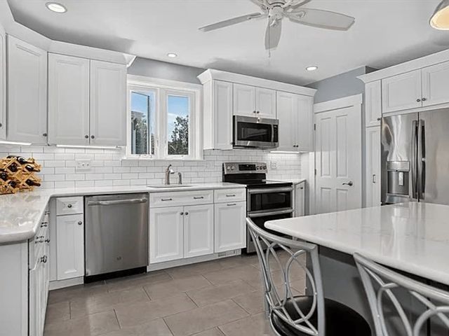 73 Commonwealth Ave 1, Marlborough, MA 01752