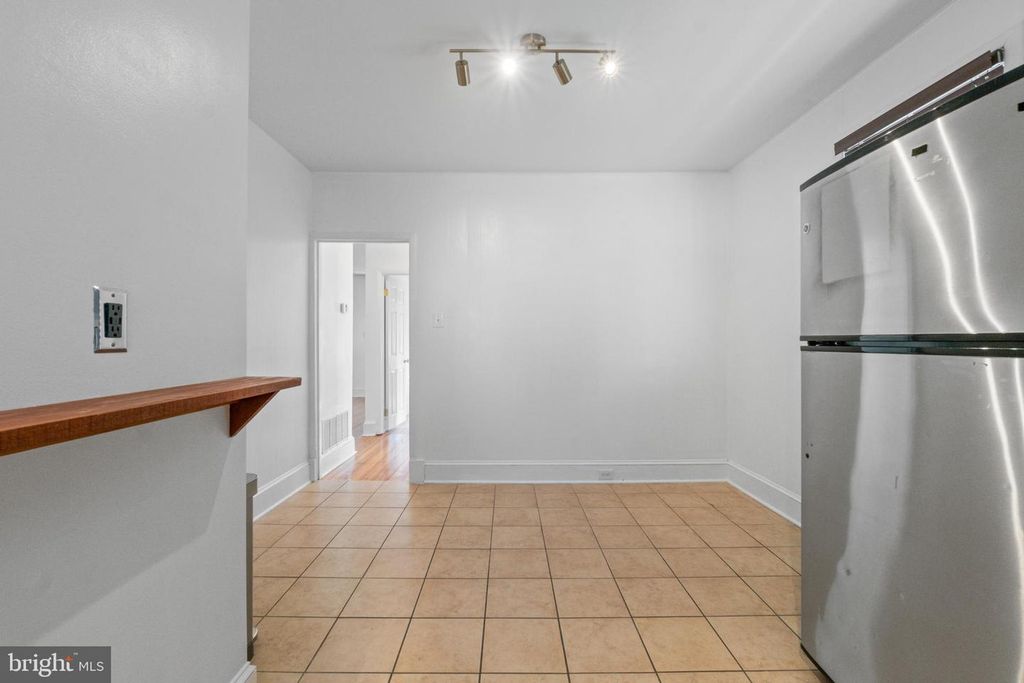 Image 14 of property listing at 3116 WOODHOME AVE, Baltimore, MD 21234