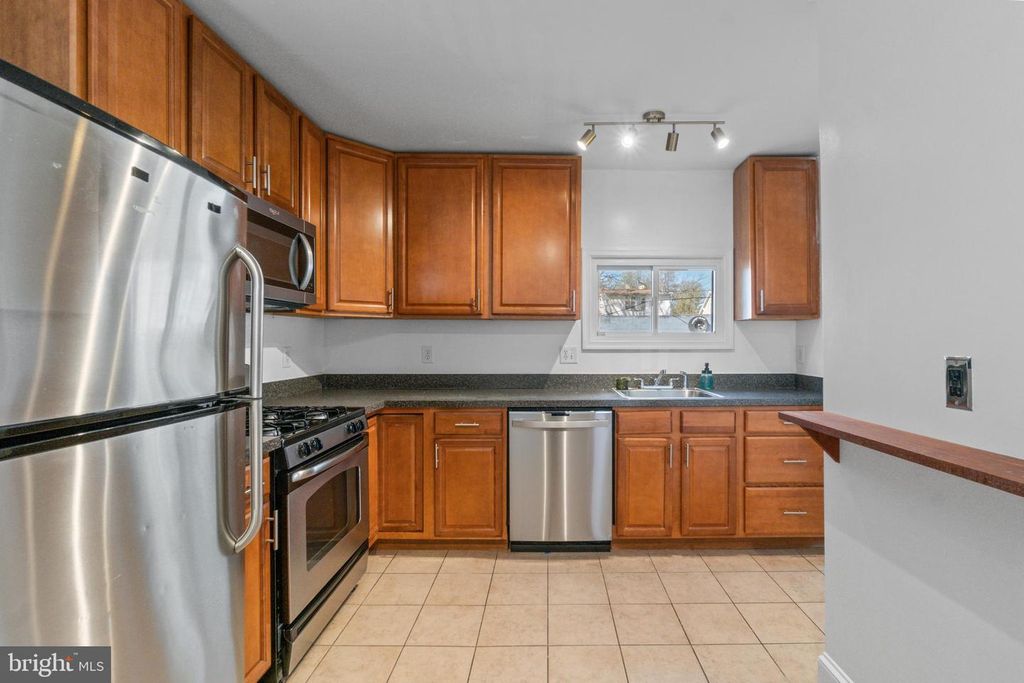 Image 16 of property listing at 3116 WOODHOME AVE, Baltimore, MD 21234