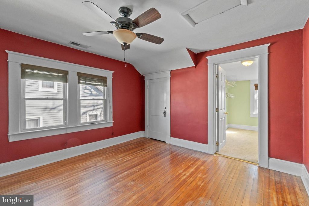 Image 25 of property listing at 3116 WOODHOME AVE, Baltimore, MD 21234