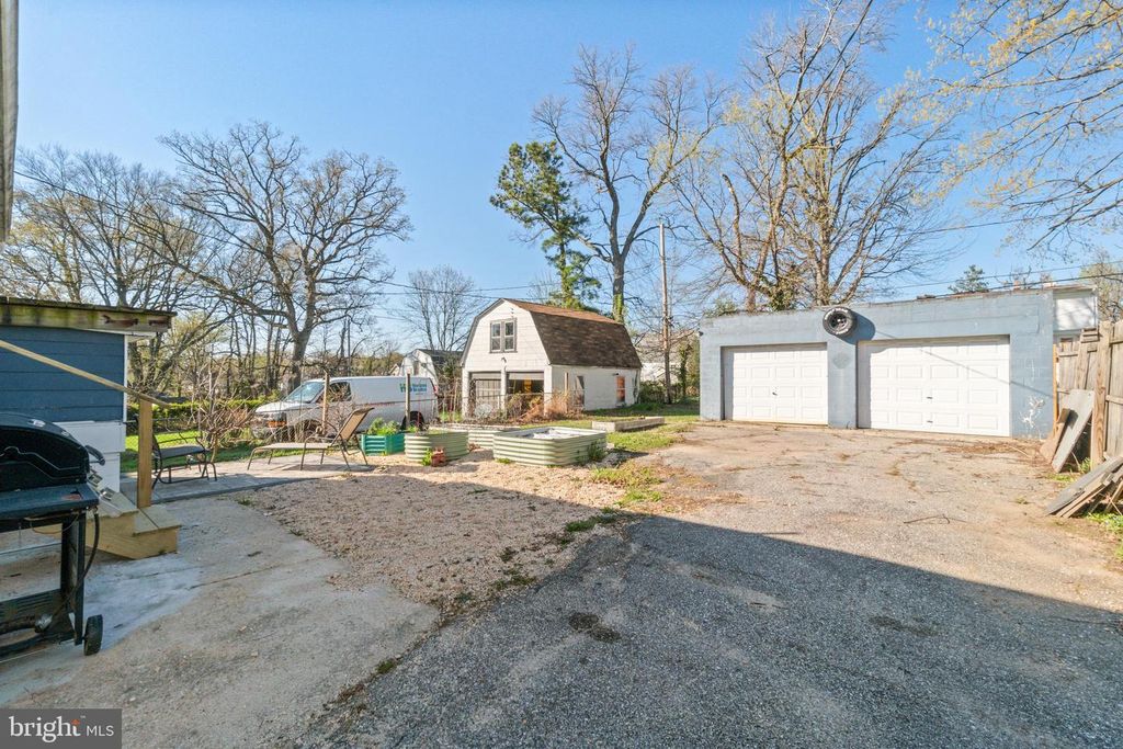 Image 38 of property listing at 3116 WOODHOME AVE, Baltimore, MD 21234